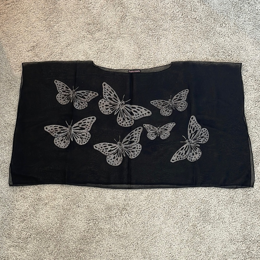 Traffic People Scarf Coverup Cropped Top - Picture 9 of 12